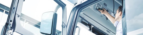 Alla tunga fordon i yrkestrafik ska vara utrustade med färdskrivare enligt lag Alla tunga fordon i yrkestrafik ska vara utrustade med färdskrivare enligt lag